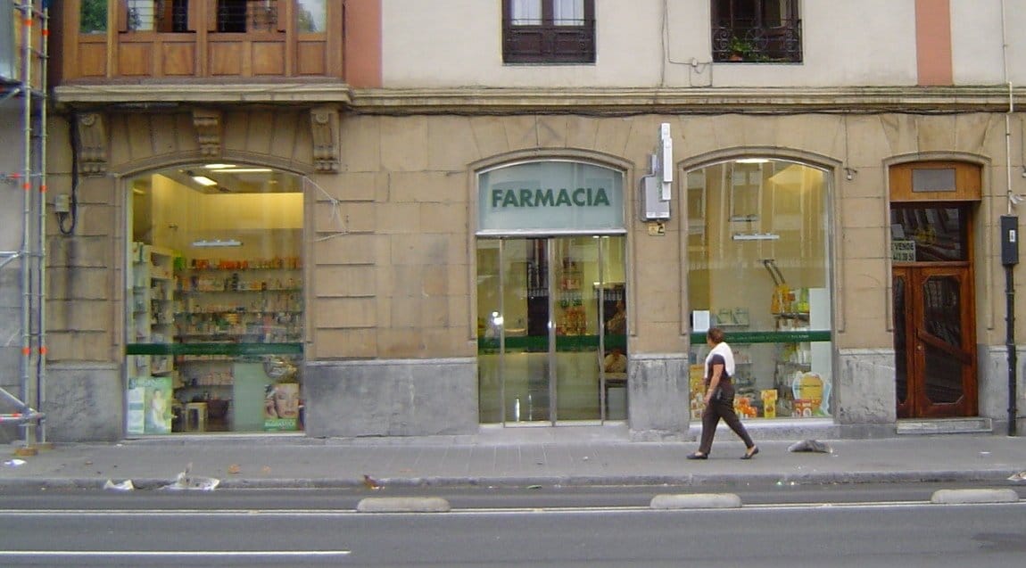 Reforma de local para farmacia - Exterior